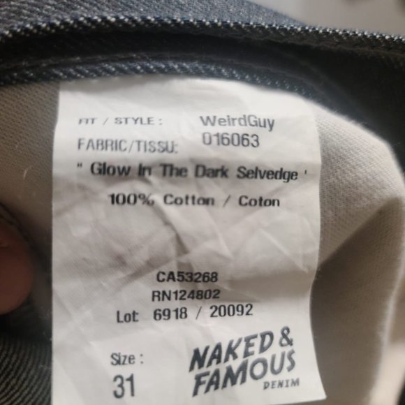 Naked and famous - Picture 1 of 3